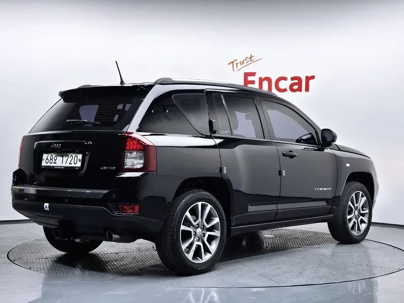 Jeep Compass, снимка 2 - Автомобили и джипове - 54463253
