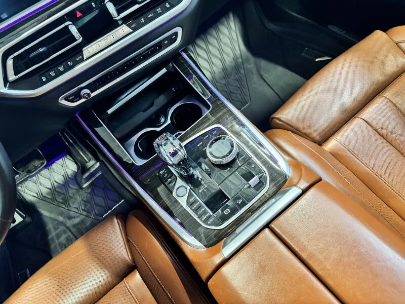 BMW X7  xDrive50i AWD, снимка 11 - Автомобили и джипове - 55095154