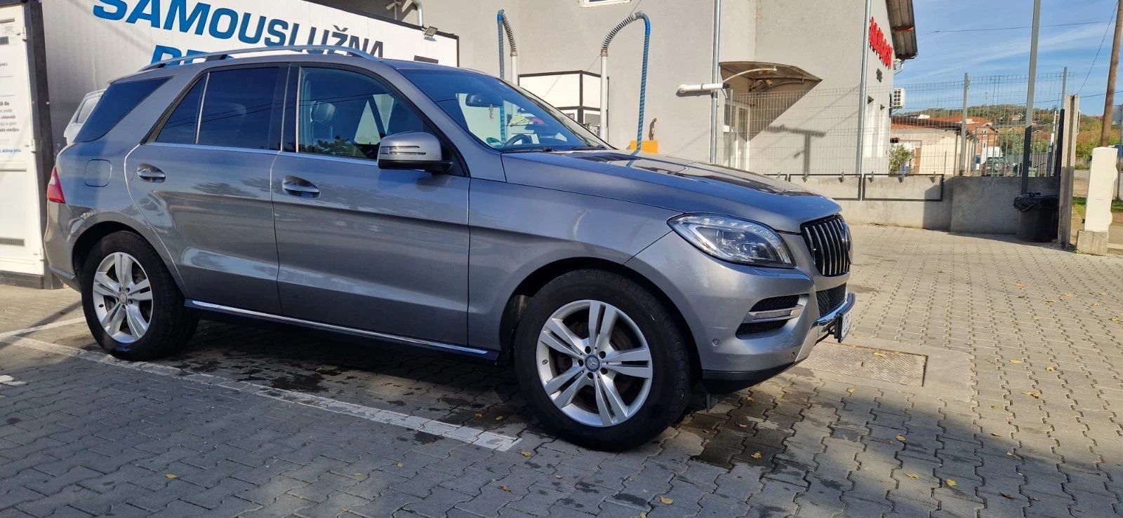 Mercedes-Benz ML 350  - изображение 3