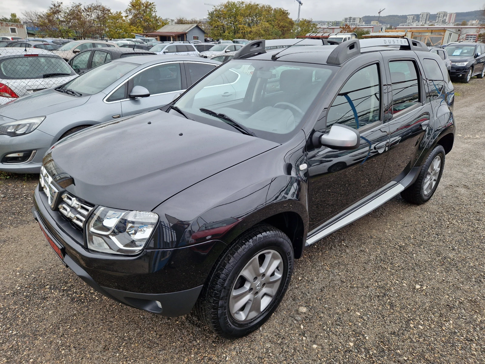 Dacia Duster 1.6I 4WD Фейслифт - изображение 5