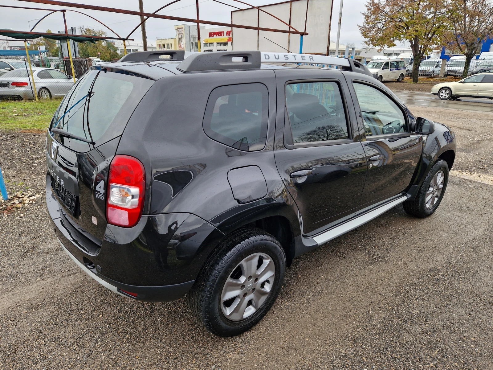 Dacia Duster 1.6I 4WD Фейслифт - изображение 3