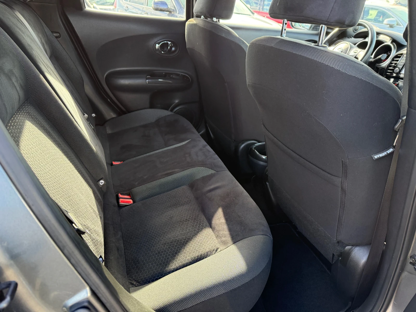 Nissan Juke 1.6i CH AUTOMAT Navi - изображение 9