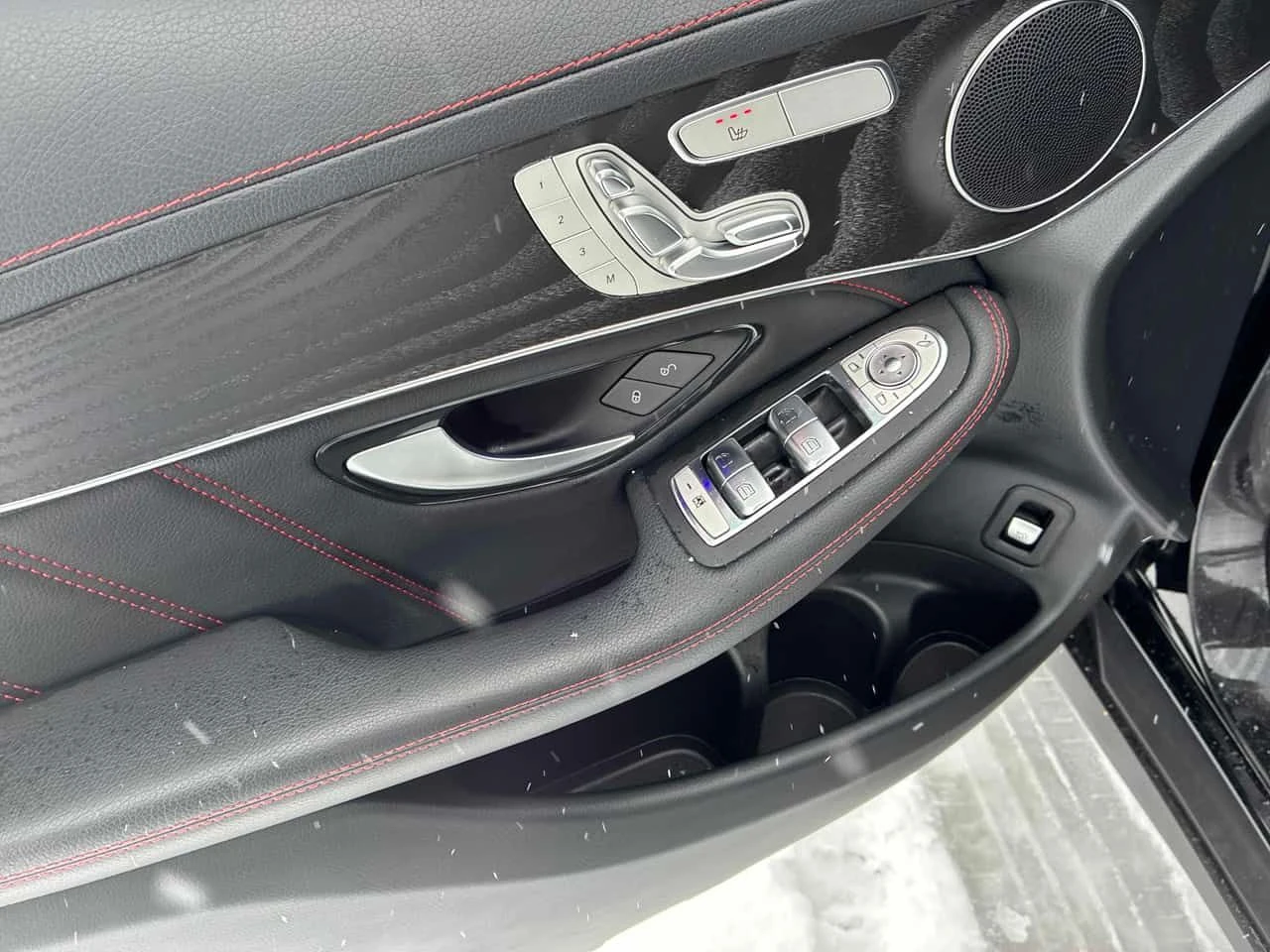 Mercedes-Benz GLC AMG 43 4MATIC Coupe/CARFAX/360/PANO, снимка 11 - Автомобили и джипове - 53787961