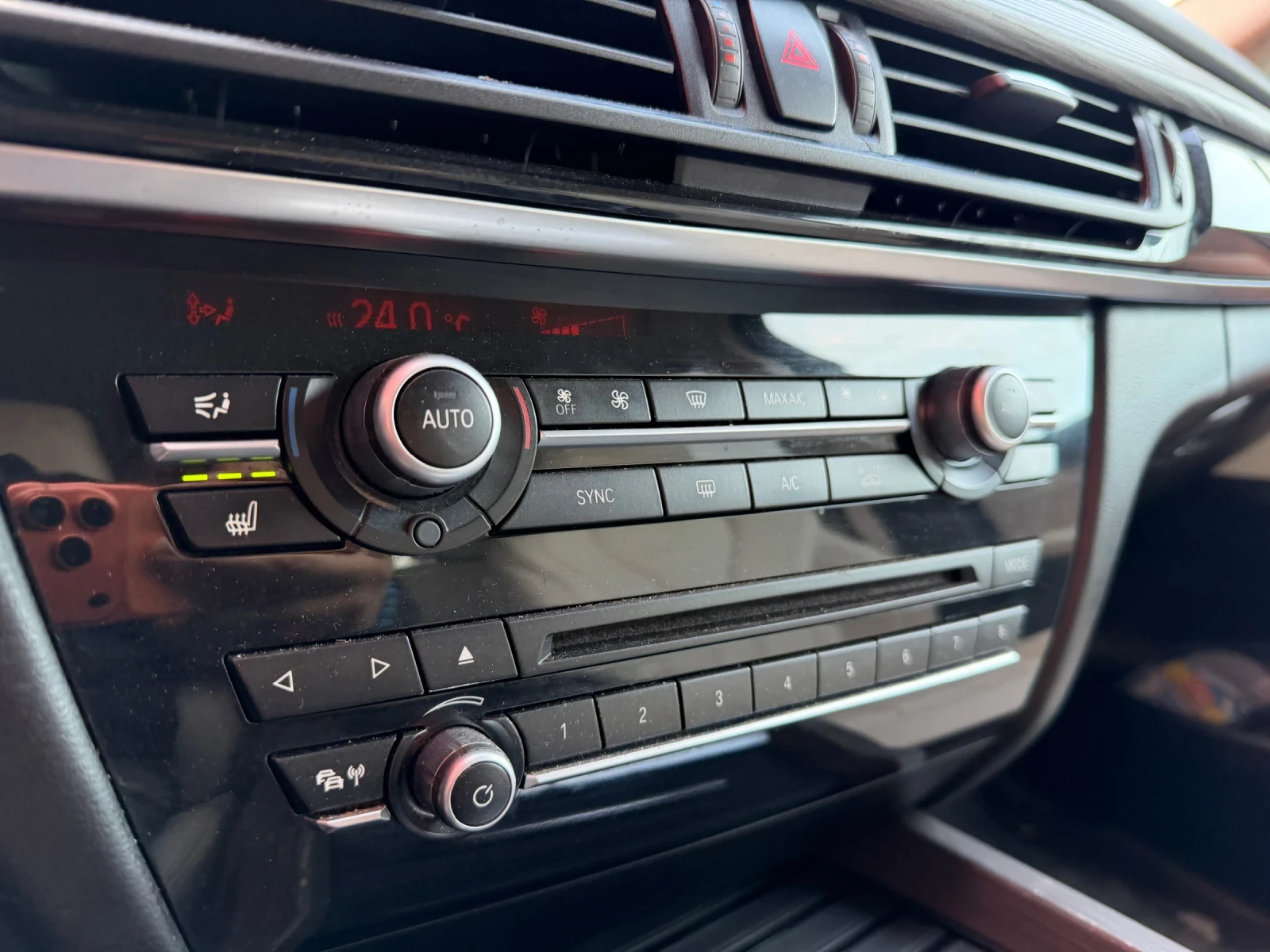 BMW X5 30d* Sport* Lasser* LED* , снимка 14 - Автомобили и джипове - 54202872