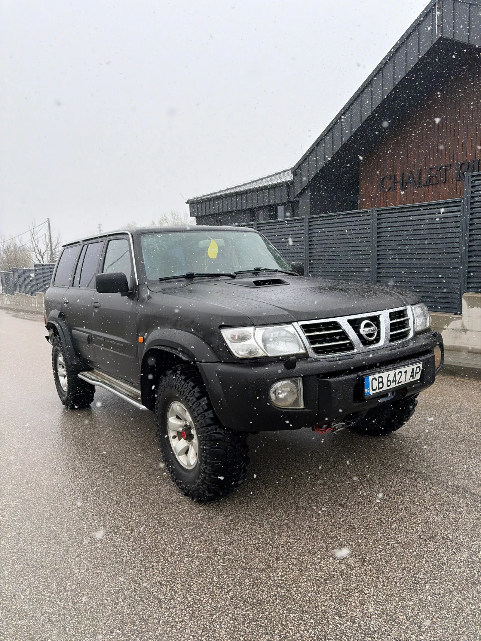 Nissan Patrol, снимка 5 - Автомобили и джипове - 54360567