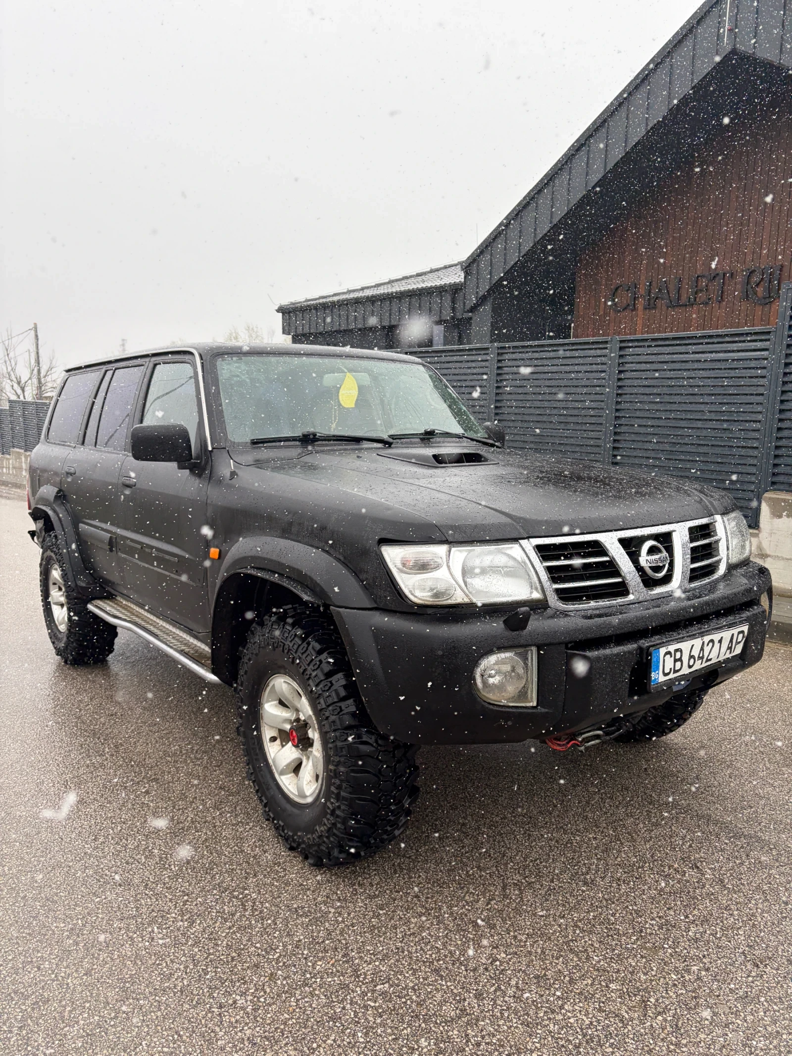 Nissan Patrol, снимка 6 - Автомобили и джипове - 54360567