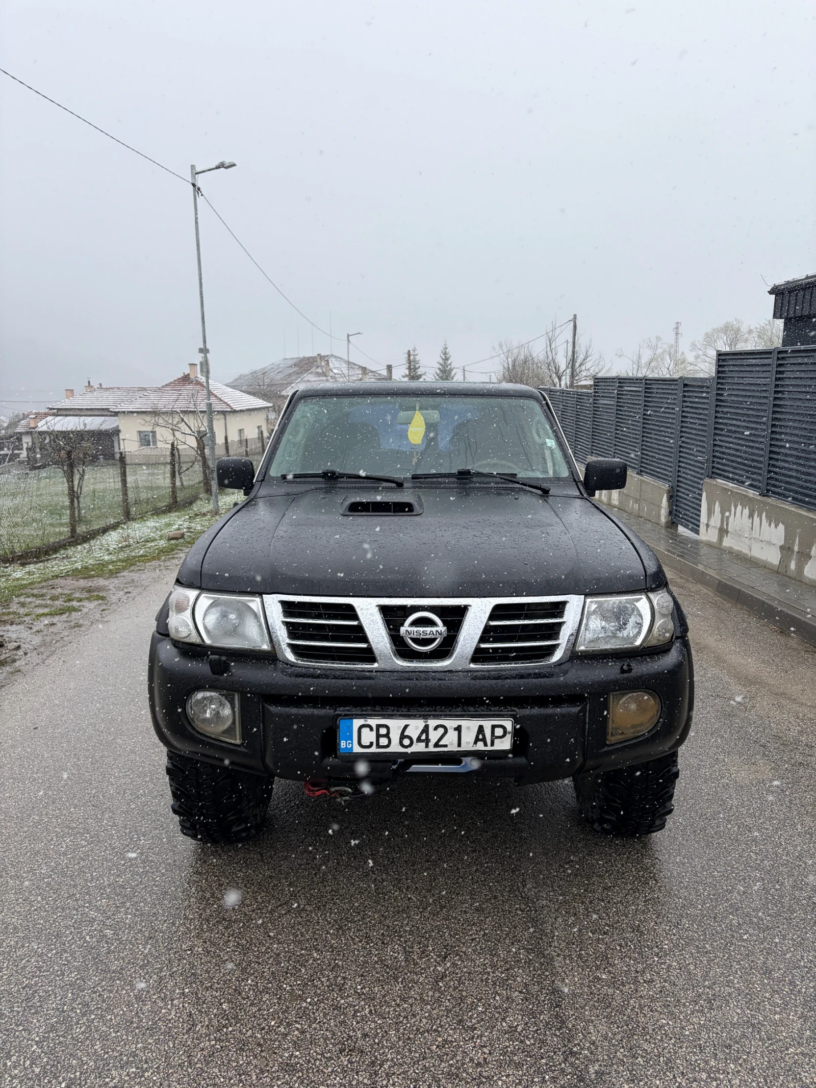 Nissan Patrol, снимка 4 - Автомобили и джипове - 54360567