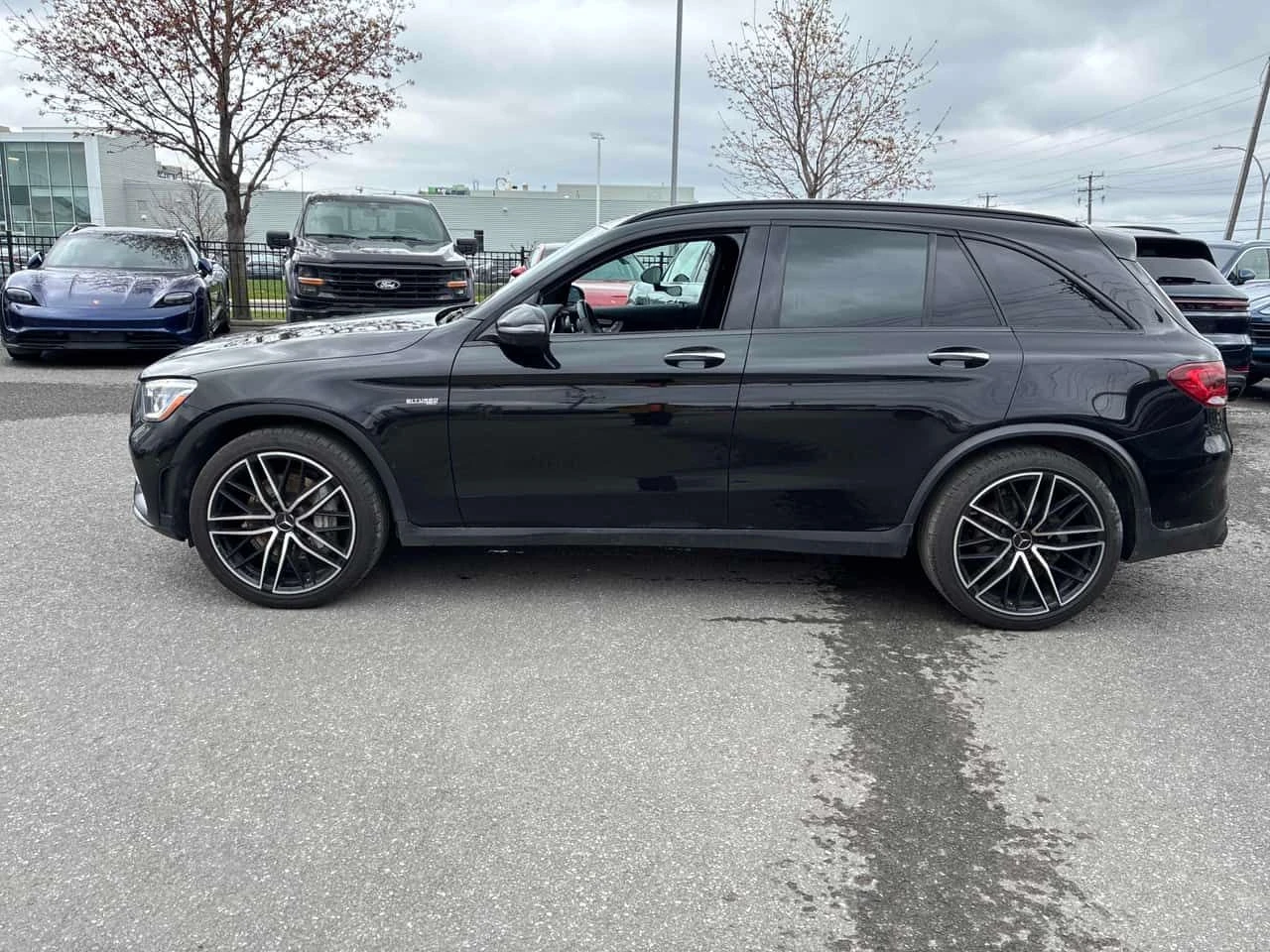 Mercedes-Benz GLC 43 AMG АВТОКРЕДИТ БЕЗ ПЪРВОНАЧАЛНА ВНОСКА, снимка 3 - Автомобили и джипове - 54561240