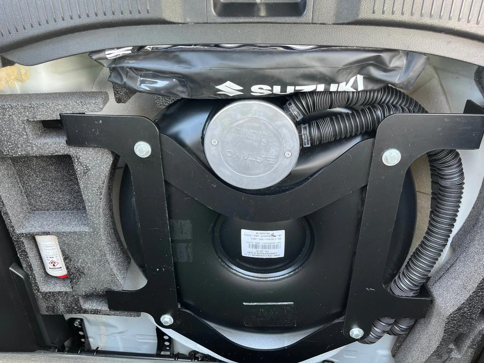 Suzuki SX4 S-Cross 1, 4 130 ps хибрид+ газ, снимка 15 - Автомобили и джипове - 55848833