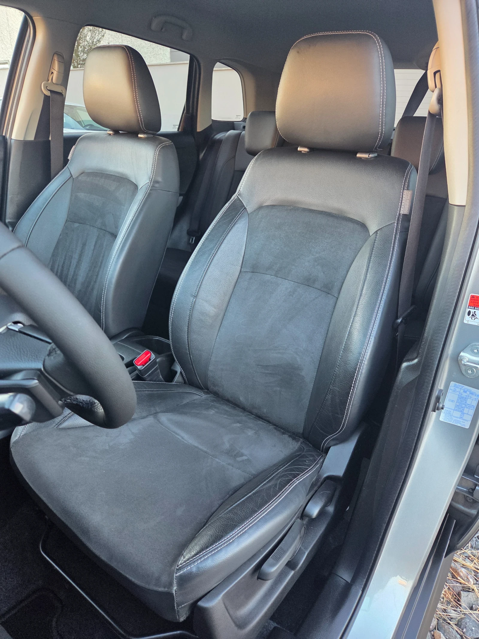 Suzuki Vitara 1.6БЕНЗИН 120к.с 4х4 АВТОМАТ, снимка 10 - Автомобили и джипове - 56133063