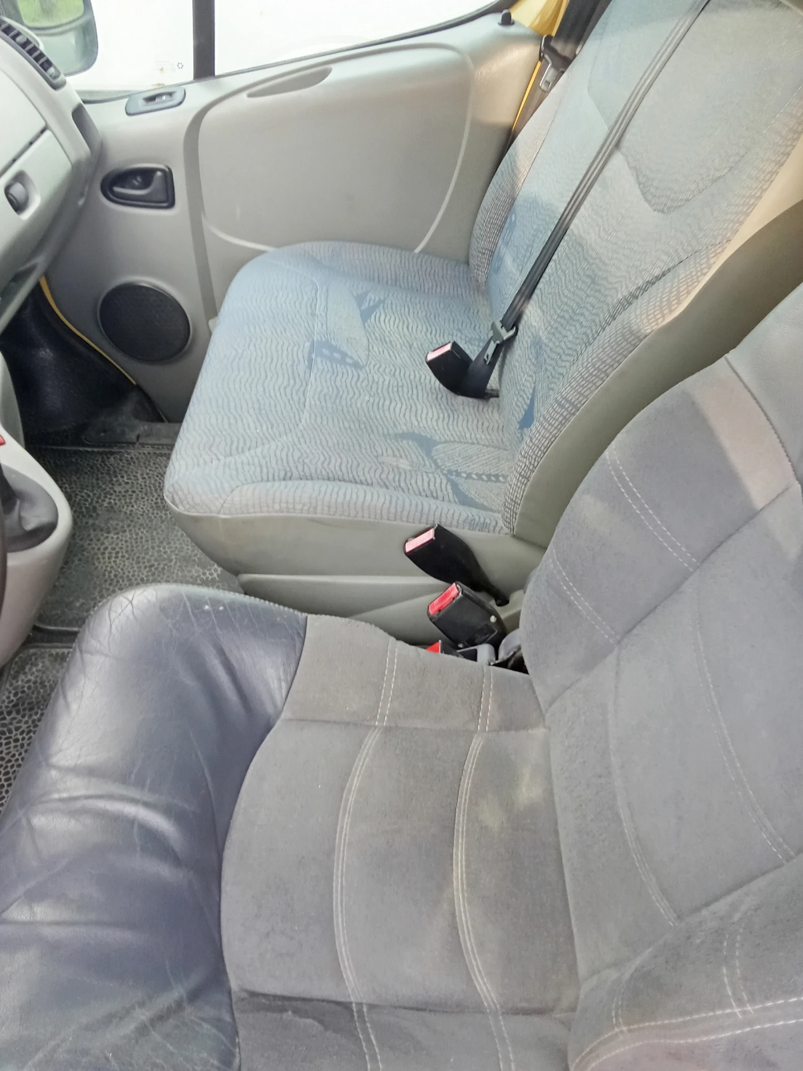 Renault Trafic, снимка 13 - Бусове и автобуси - 53878592