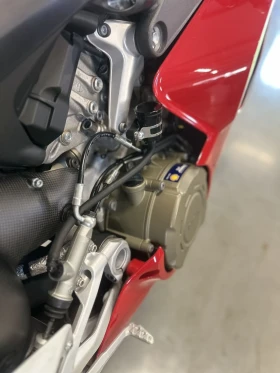 Ducati Panigale V4S, снимка 15