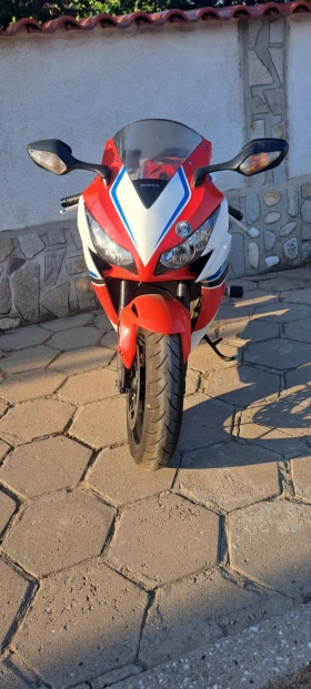 Honda Cbr 1000 - изображение 1