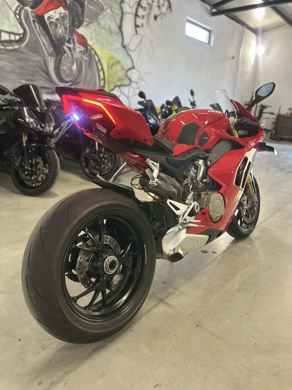 Ducati Panigale V4S | Mobile.bg � ����������� 3