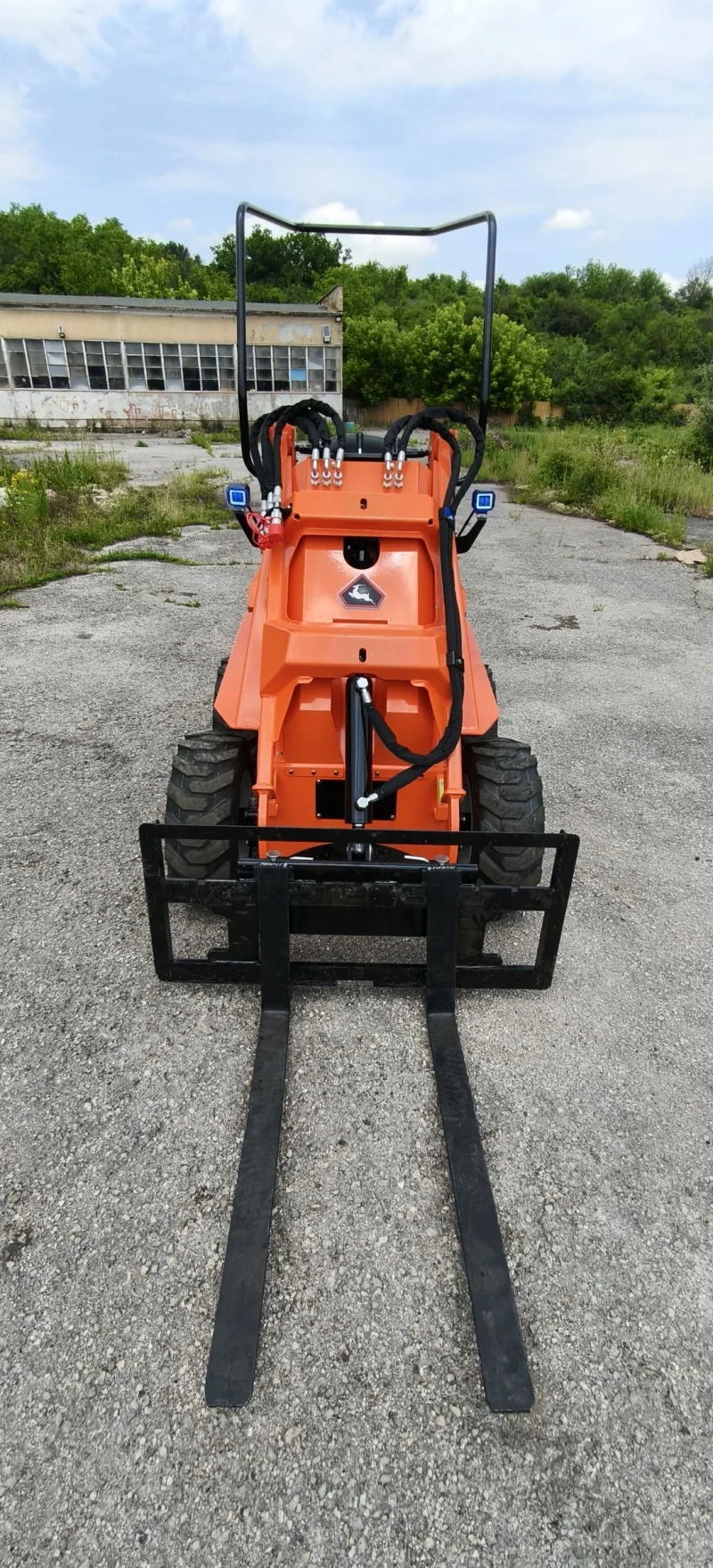 Мини челни товарачи Друга   BHARAL RW26-8 Чисто Нова 12 месеца гаранция , снимка 2 - Индустриална техника - 50620145