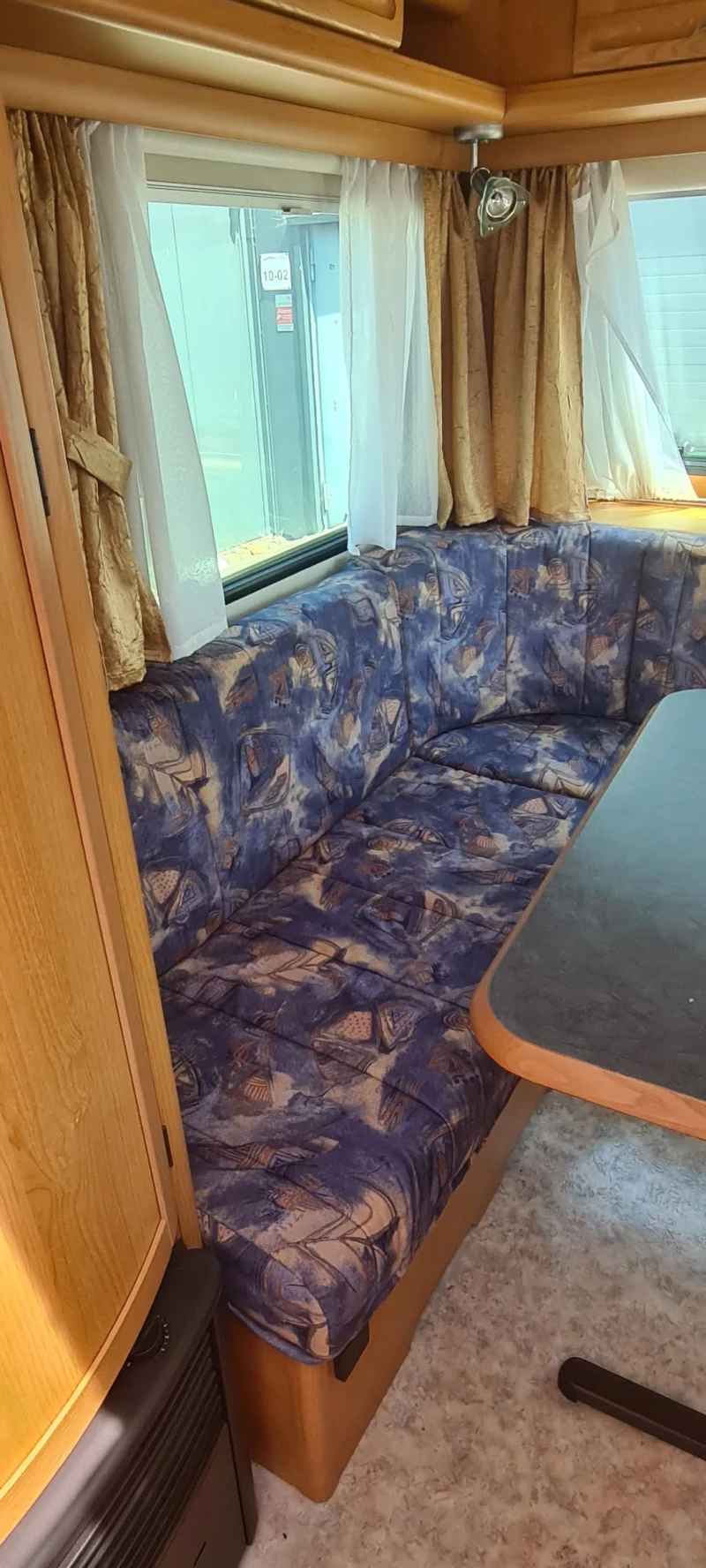 Каравана Adria UNICA 465, снимка 13 - Каравани и кемпери - 53162144