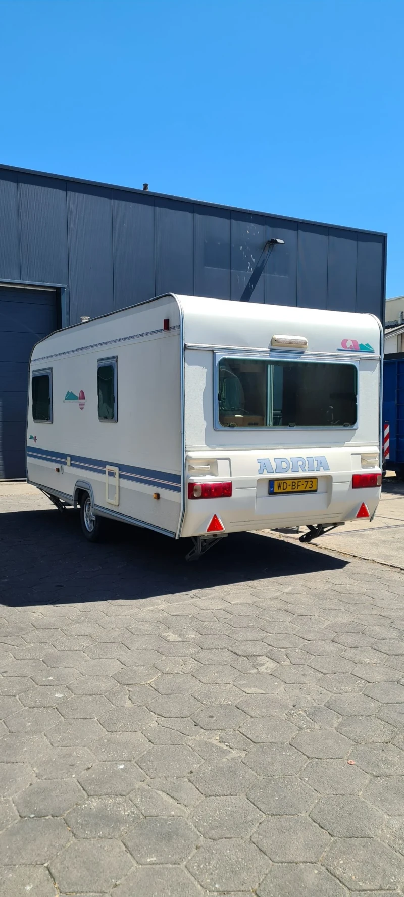 Каравана Adria UNICA 465, снимка 4 - Каравани и кемпери - 53162144