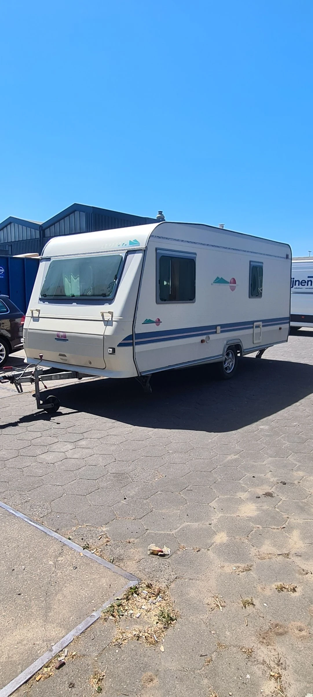�������� Adria UNICA 465 | Mobile.bg � ����������� 1
