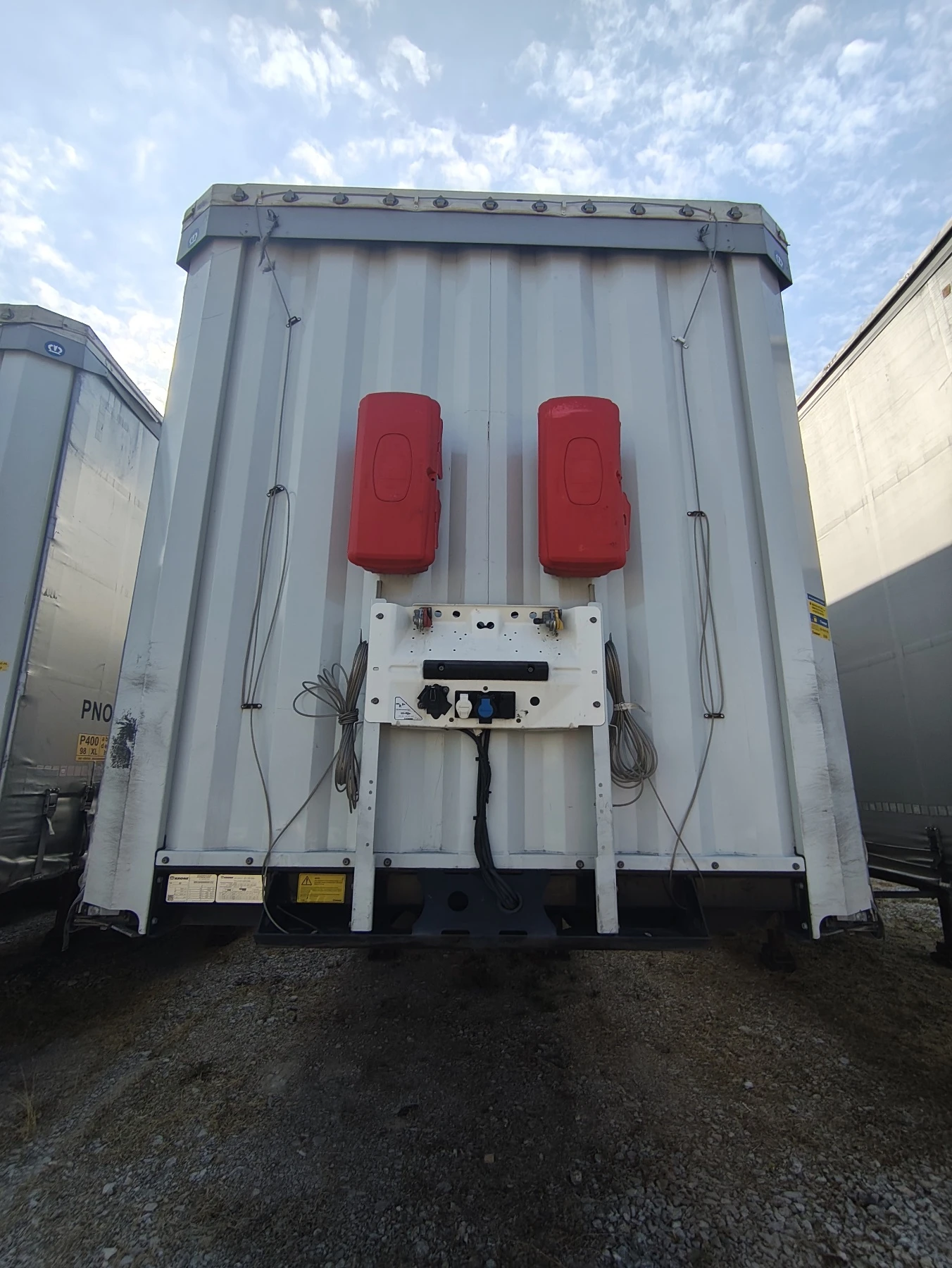 Полуремарке Krone Profi Liner SD, снимка 3 - Ремаркета - 55109478