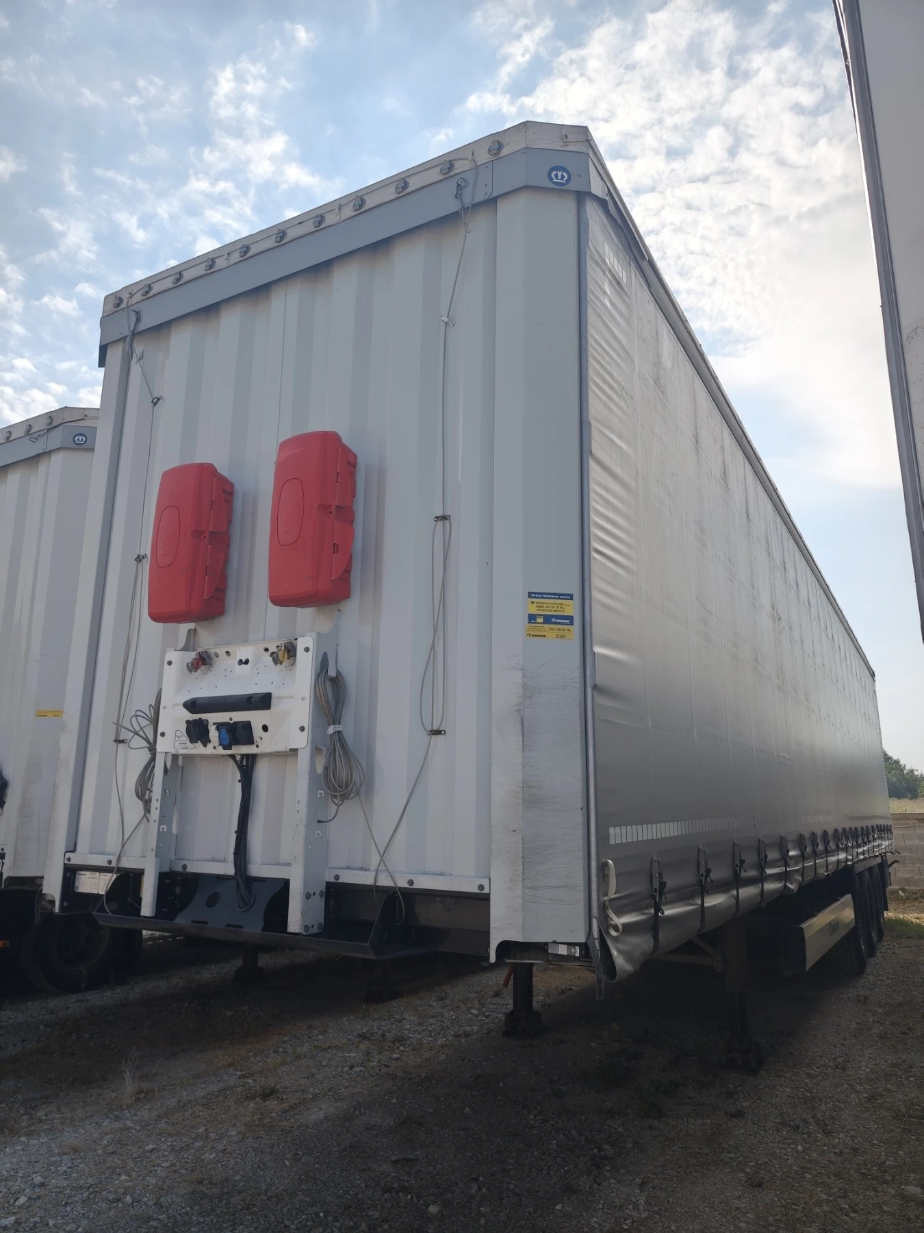 Полуремарке Krone Profi Liner SD