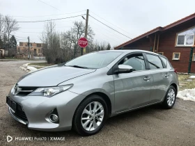 Toyota Auris 1.4 дизел, снимка 3