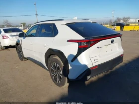 Toyota bZ4X * КОЖА* ПОДГРЕВ* ПАНОРАМА* LED* , снимка 2