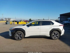 Toyota bZ4X * КОЖА* ПОДГРЕВ* ПАНОРАМА* LED* , снимка 11