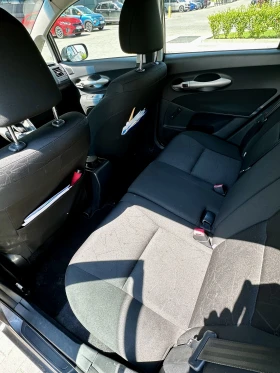 Toyota Auris, снимка 10