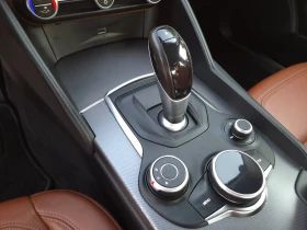 Alfa Romeo Giulia 2.2D 180PS AVTOMAT, снимка 17