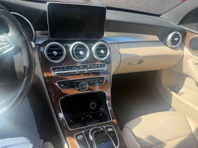 Mercedes-Benz C 300 * CARFAX * ОПЦИЯ ЗА ФИНАНСИРАНЕ, снимка 9