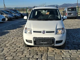 Fiat Panda 1.2i 4x4 2010 година 73900км., снимка 2