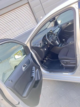 Обява за продажба на Mercedes-Benz B 180 CDI ~15 700 лв. - изображение 4