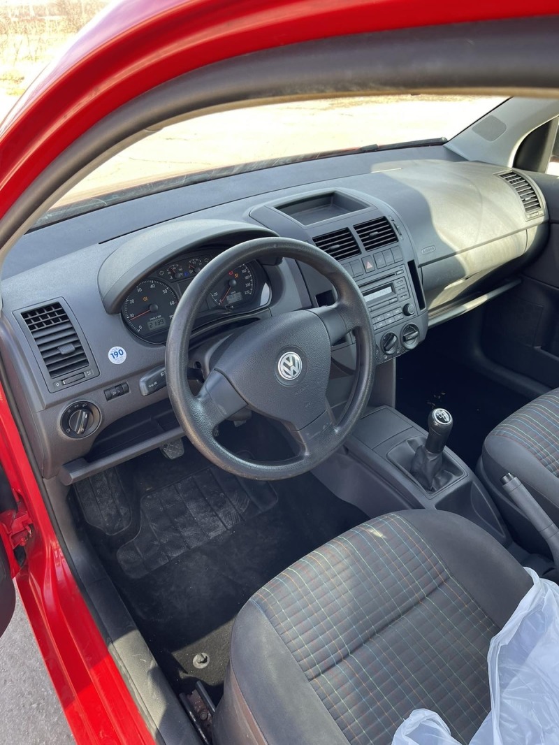 VW Polo 1.4В, снимка 5 - Автомобили и джипове - 44161379