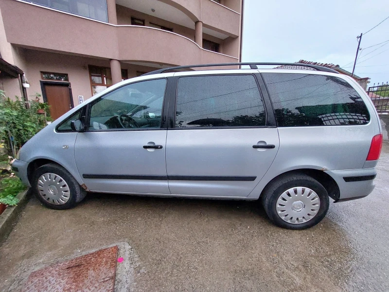 VW Sharan 1.9 TDI, снимка 2 - Автомобили и джипове - 47398117