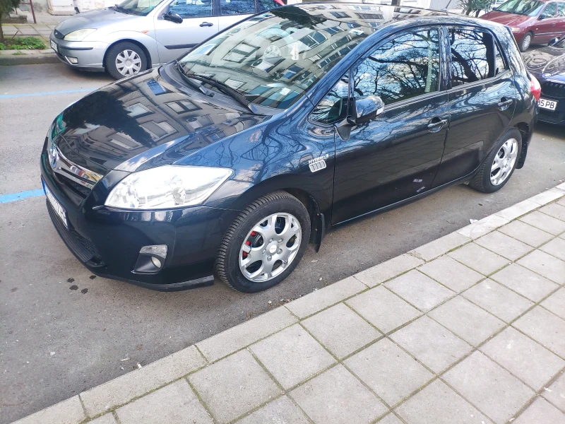 Toyota Auris 1.8 хечбек, снимка 4 - Автомобили и джипове - 47420213