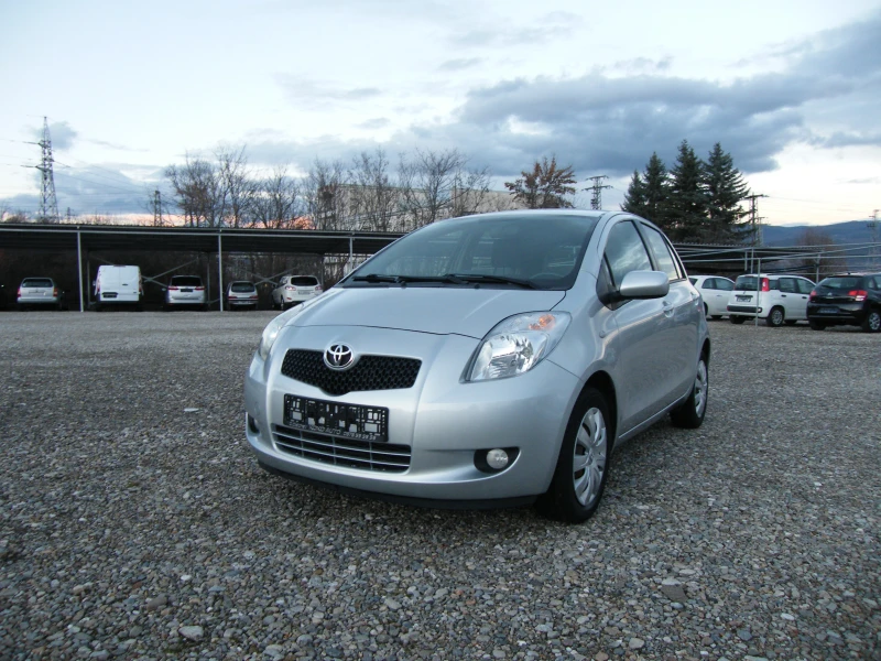 Toyota Yaris 1.3i, снимка 1 - Автомобили и джипове - 48320489