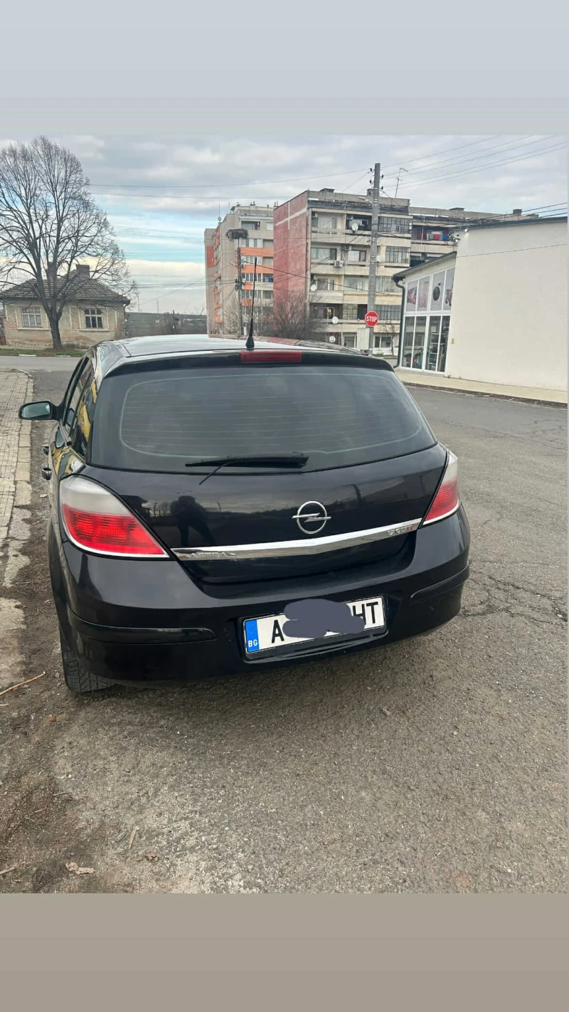 Opel Astra 1.7, снимка 4 - Автомобили и джипове - 48355624