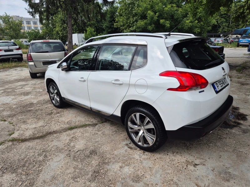Peugeot 2008 1.2 Бензин ALLURE. PURE TECH, снимка 6 - Автомобили и джипове - 50683307