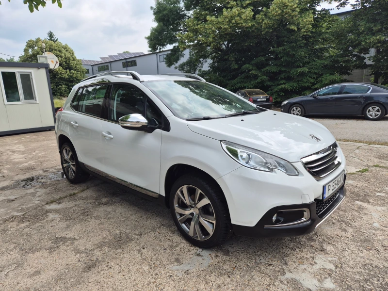 Peugeot 2008 1.2 Бензин ALLURE. PURE TECH, снимка 3 - Автомобили и джипове - 50683307
