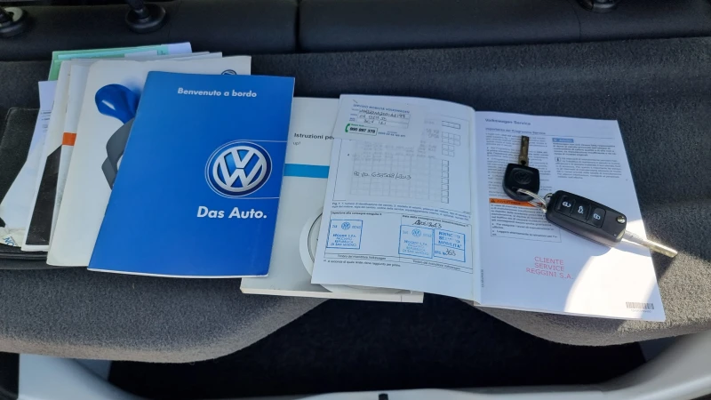 VW Up 1.0MPI Euro5B, снимка 15 - Автомобили и джипове - 52008677