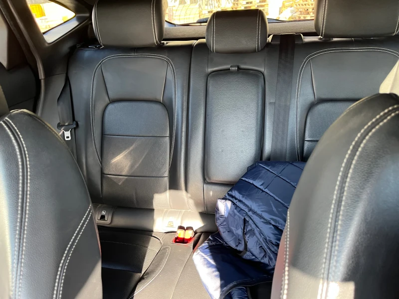 Jaguar E-pace, снимка 8 - Автомобили и джипове - 52420869