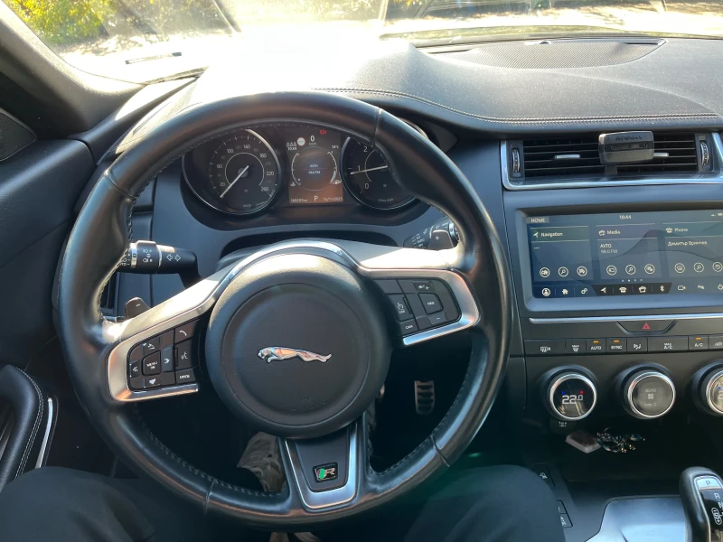 Jaguar E-pace, снимка 5 - Автомобили и джипове - 52420869