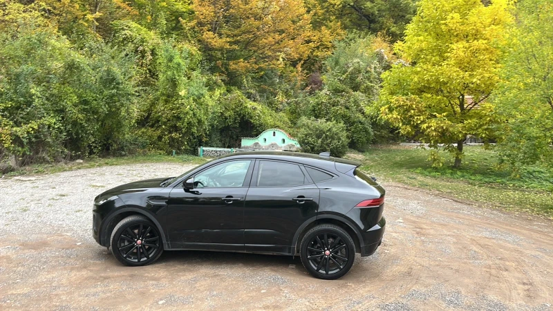 Jaguar E-pace, снимка 9 - Автомобили и джипове - 52420869