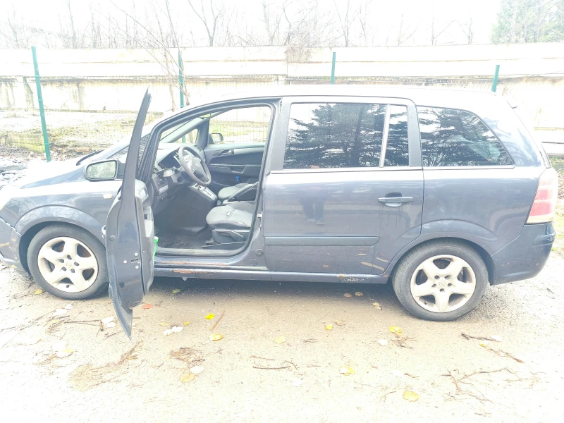 Opel Zafira, снимка 5 - Автомобили и джипове - 52674867