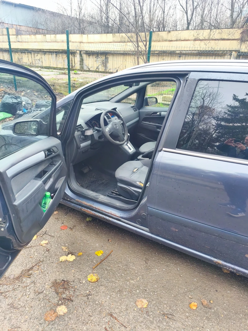 Opel Zafira, снимка 4 - Автомобили и джипове - 52674867