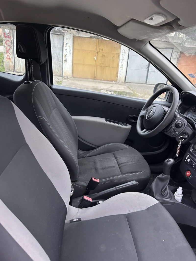 Renault Clio, снимка 8 - Автомобили и джипове - 52870398