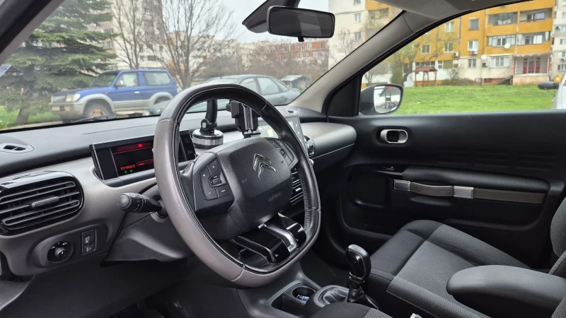 Citroen C4 Cactus 1.2 Pure Tech * Панорама * FULL * Бартер, снимка 16 - Автомобили и джипове - 52947059