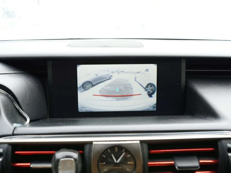 Lexus IS * 300 * CARFAX * ЦЕНА ДО БГ, снимка 11 - Автомобили и джипове - 53259724