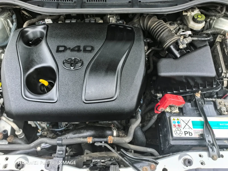Toyota Auris 1.4 дизел, снимка 11 - Автомобили и джипове - 53302165