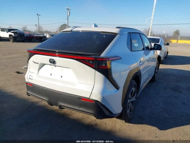 Toyota bZ4X * КОЖА* ПОДГРЕВ* ПАНОРАМА* LED* , снимка 4 - Автомобили и джипове - 53936578